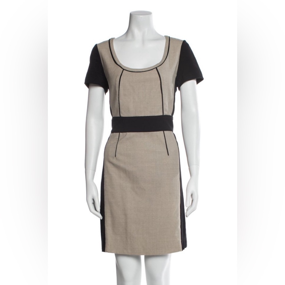 Marc By Marc Jacob’s Elegant Black and Tan Dress. Great Condition. Size 6